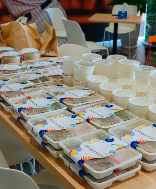 com-trua-van-phong-pito-cloud-canteen-12