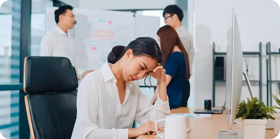 Đồ ăn giao trễ, cắt ngắn thời gian nghỉ trưa